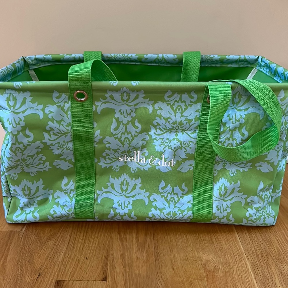 ⚜️Stella & Dot tote⚜️ good used condition. HARD TO FIND